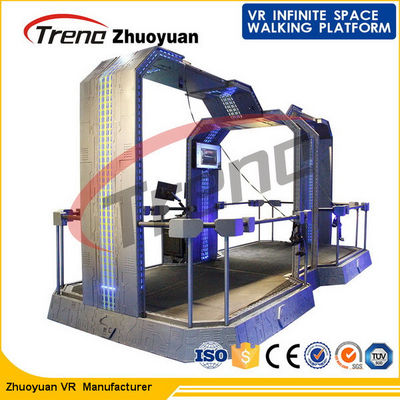 Πυροβόλο όπλο πυροβολισμού που περπατά τον προσομοιωτή 360 εικονικής πραγματικότητας επικεφαλής καταδίωξη ° για τη λεωφόρο αγορών